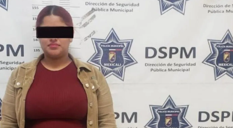 Detienen a mujer por golpear a su hijo de 2