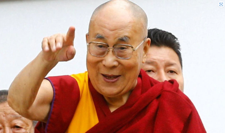 Líderes tibetanos señalan a China por el polémico video del Dalái Lama